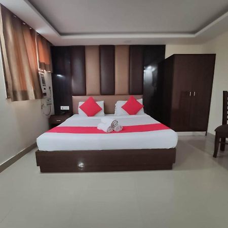 Hotel City Lite Near Igi Airport New Delhi Bagian luar foto