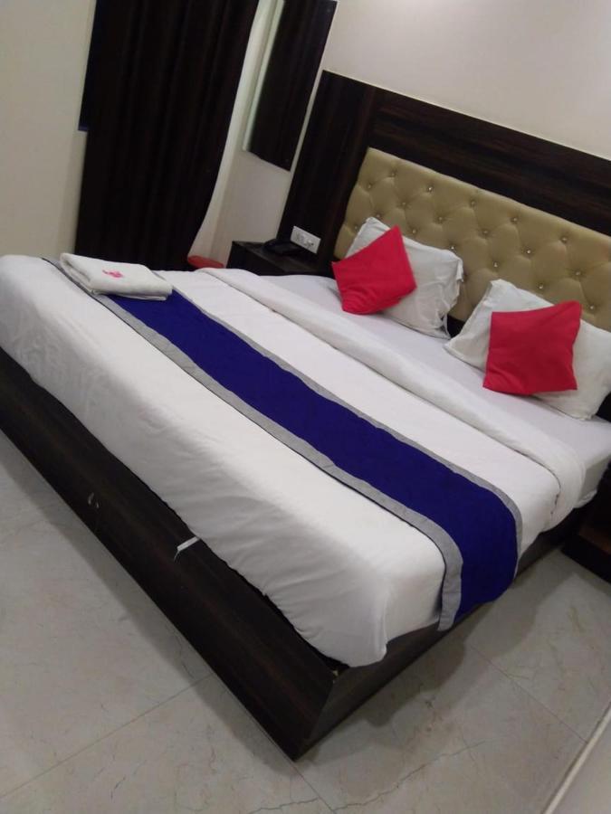 Hotel City Lite Near Igi Airport New Delhi Bagian luar foto